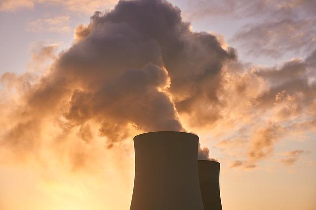 Jaderná vs. tepelná elektrárna: Klíčové rozdíly