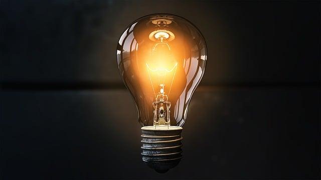Za elektřinu méně: Průvodce úsporami pro každého!