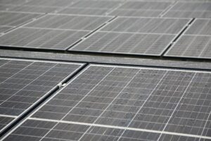 Cena baterií pro fotovoltaiku: Investice do úspor!