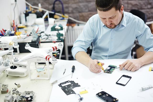 Rozebírání slunečního záření na elektrickou energii